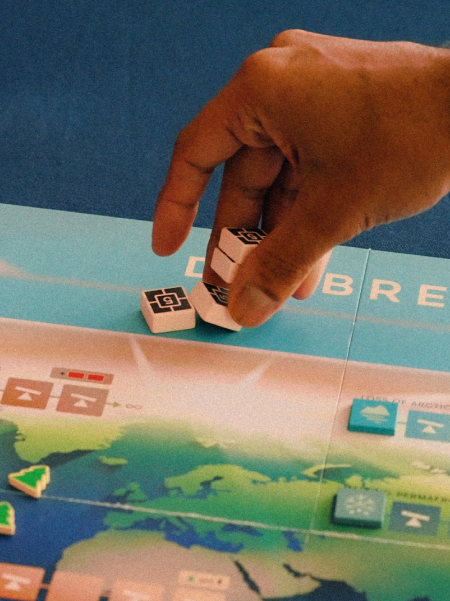 Jeu de plateau utilisé dans un atelier de médiation écologique